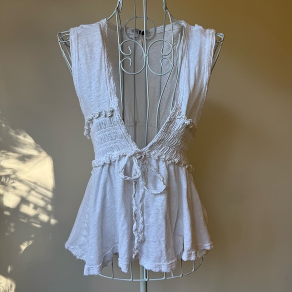 Free People Tops - Free People White Linen Blend Boho Tie Front Peplum Top Size Medium M